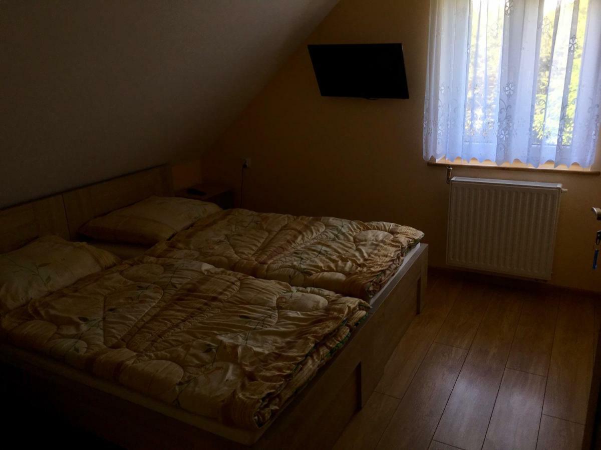 Teczowe Lowisko Hotel Wolka Orlowska Exterior foto